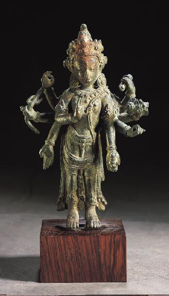 16th century, Nepal, Amoghapasha Lokeshvara, gilt copper alloy, at the Norton Simon Museum (USA).